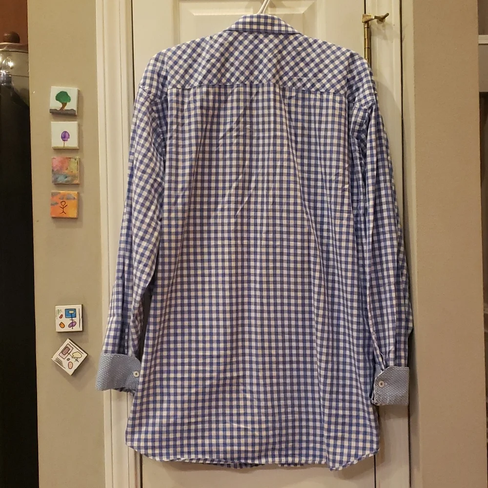 Button down - Picture 2 of 4